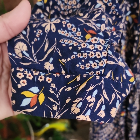 Maeve Anthropologie Navy Floral Peplum Blouse Size Small - Picture 3 of 13